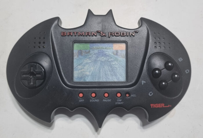 Batman & Robin Handheld Electronic Video Game 1997 Tiger (Handheld Game)